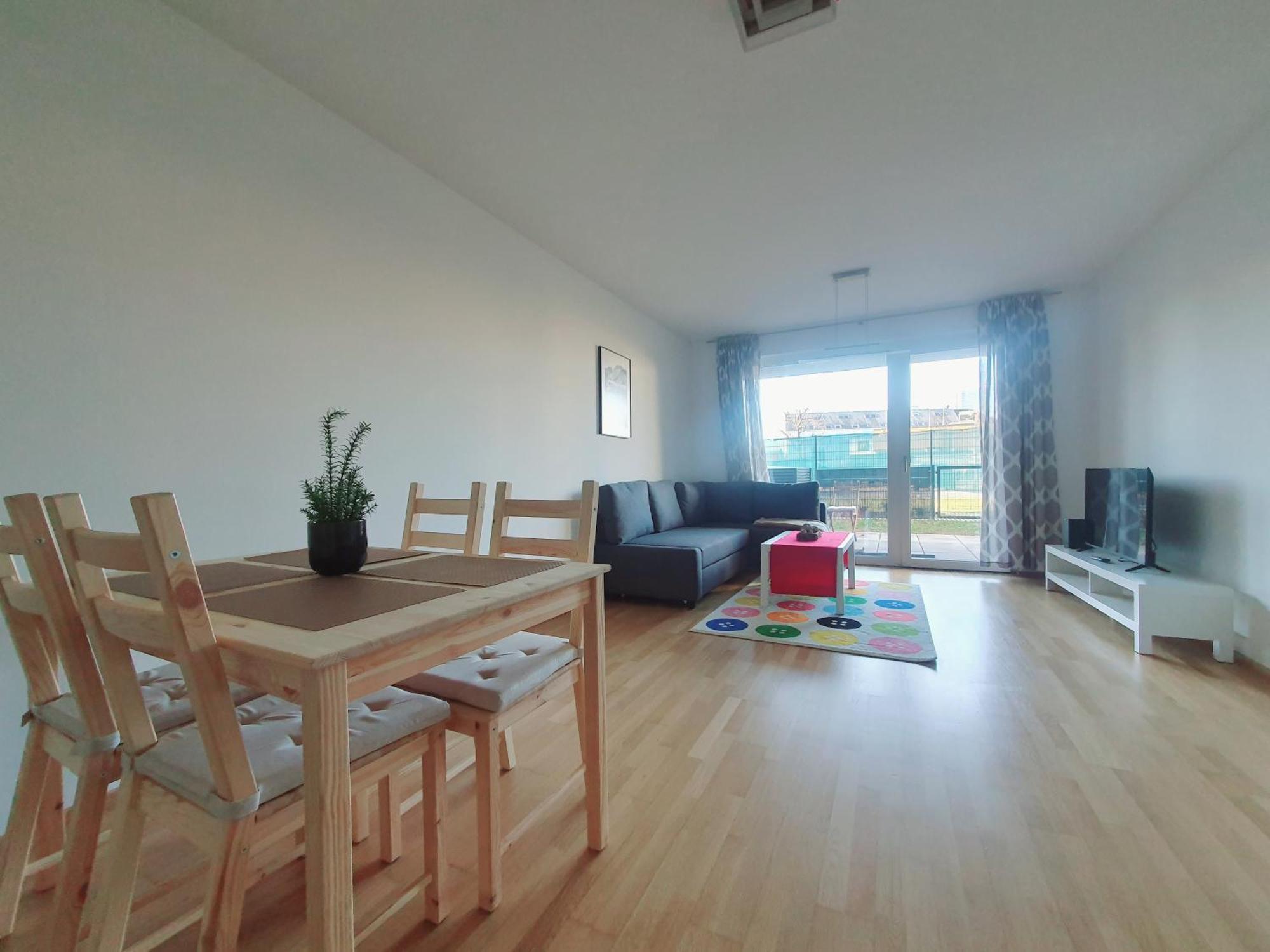 Near Lake One Bedroom Cute Apartment Wien Eksteriør billede