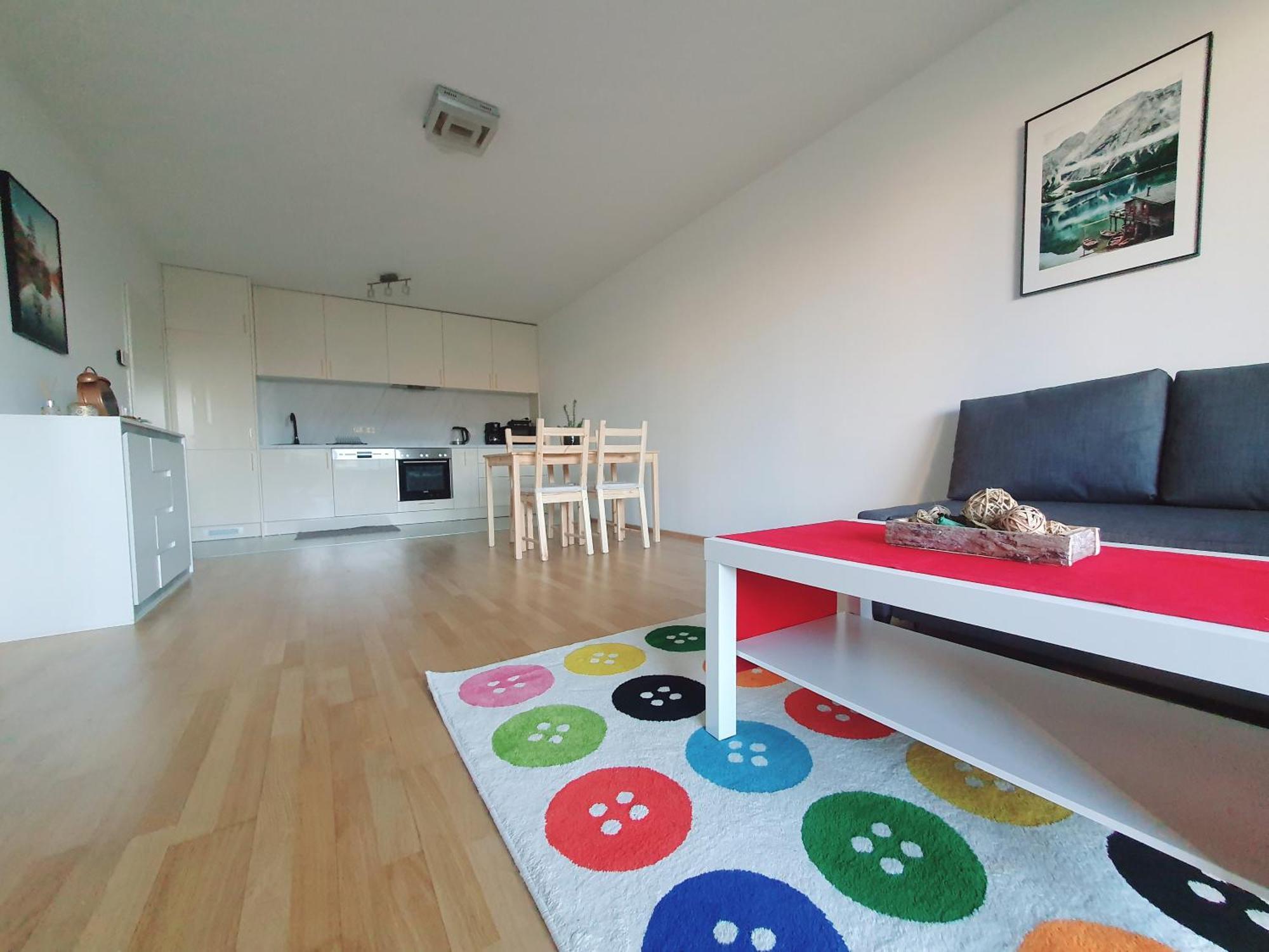 Near Lake One Bedroom Cute Apartment Wien Eksteriør billede